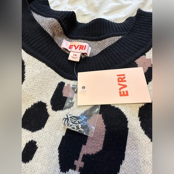๐๐คEVRI Leopard Sweater 1X NWT - Picture 10 of 12